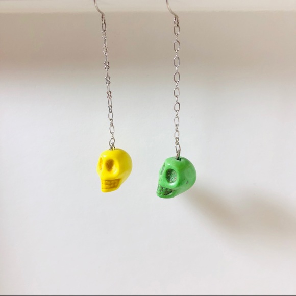 Drop Skull Chain Earrings - Picture 8 of 8